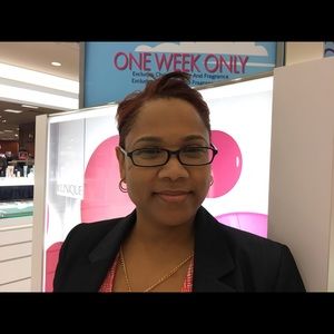 Meet your Posher, Joyce